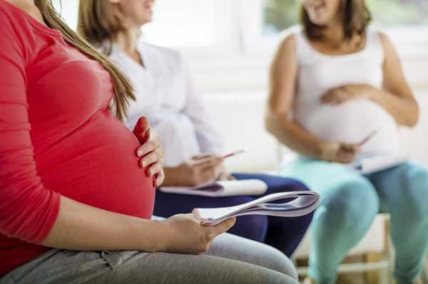 Беременная в женской консультации
