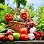 Свежие овощи, фрукты, ягоды, зелень